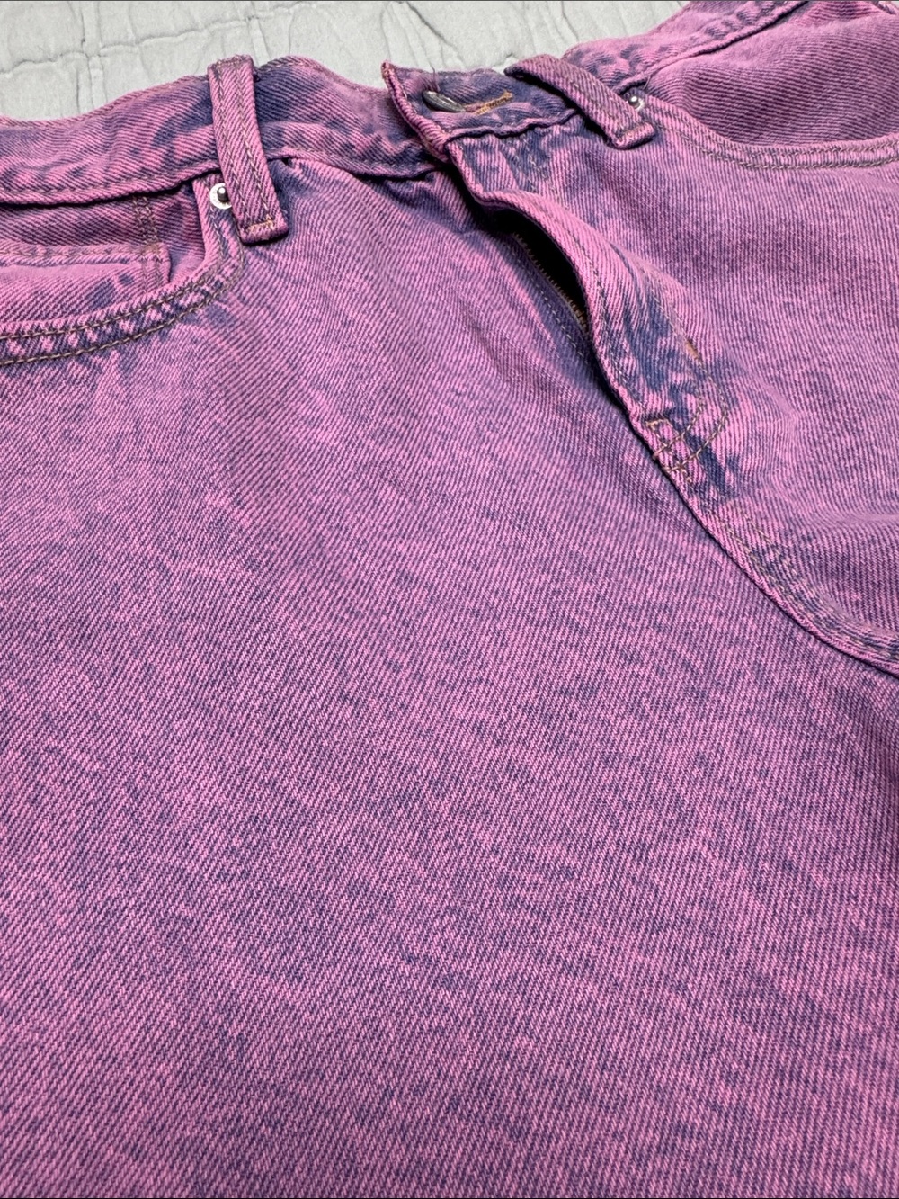 Old Navy Pink Acid-Wash Denim Mom Shorts - Picture 3 of 5